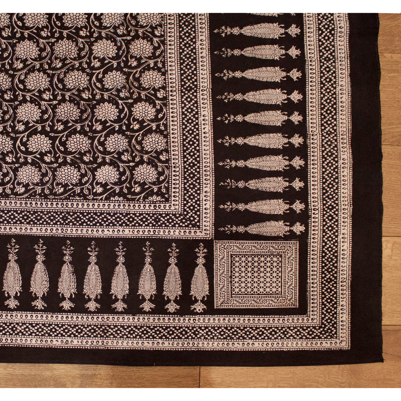 Traditional Floral & Paisley Hand-block Print Area Rug - White Black